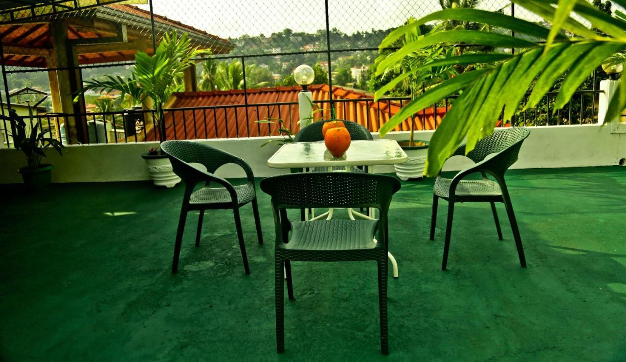 Kandyan Fo Rest Exterior photo