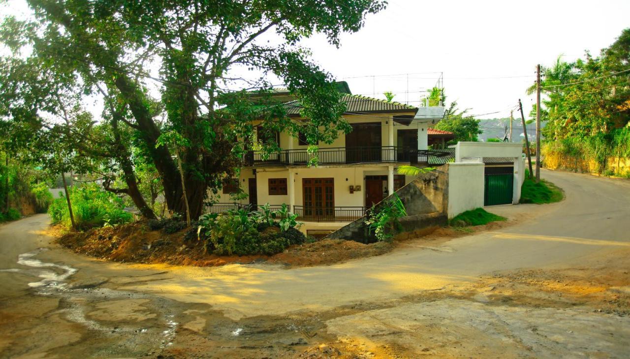 Kandyan Fo Rest Exterior photo